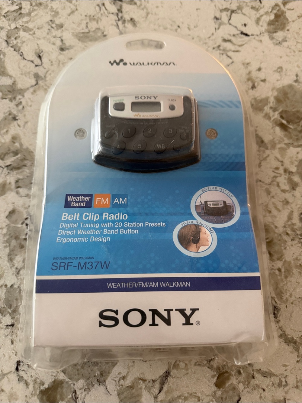 Sony White and Black Belt Clip Radio Walkman SRF-M37W